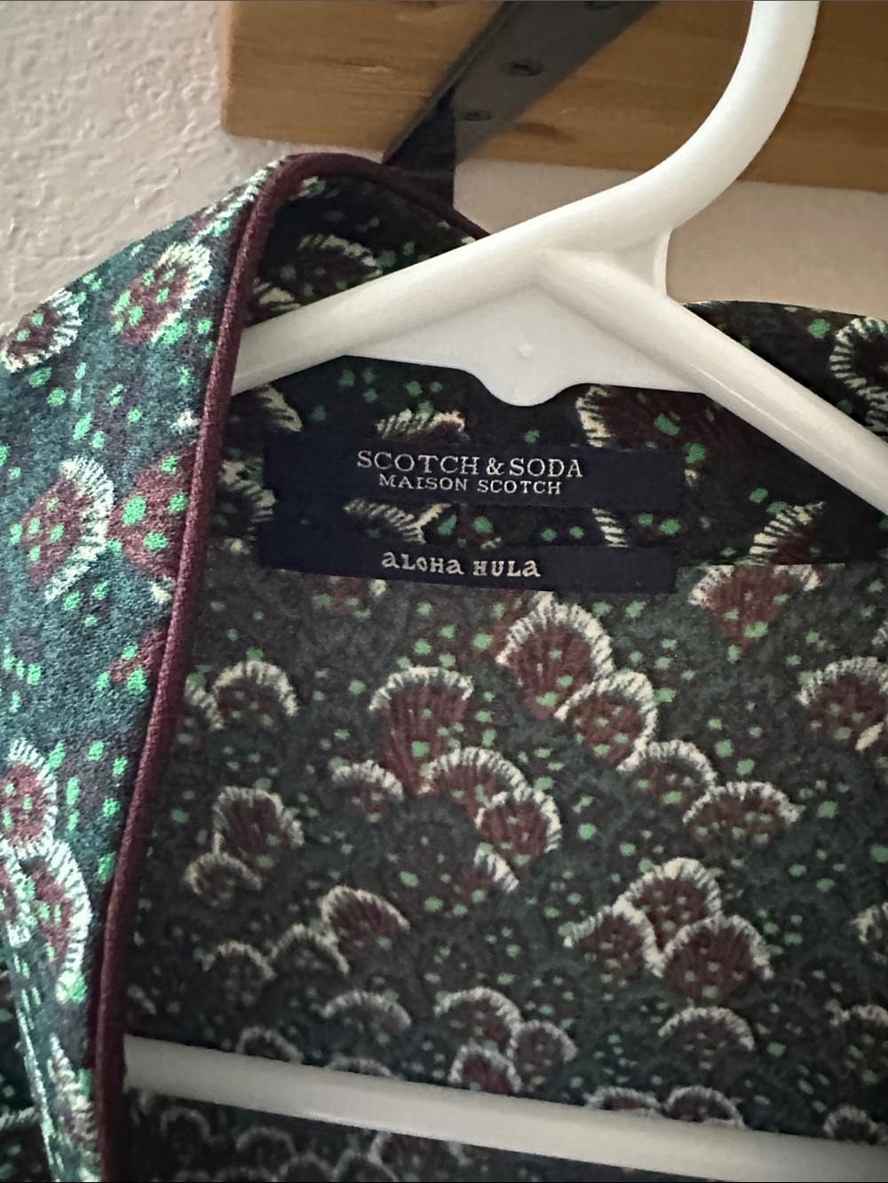 Scotch & Soda Green Printed Open Blazer with Dark Accents - Picture 2 of 4